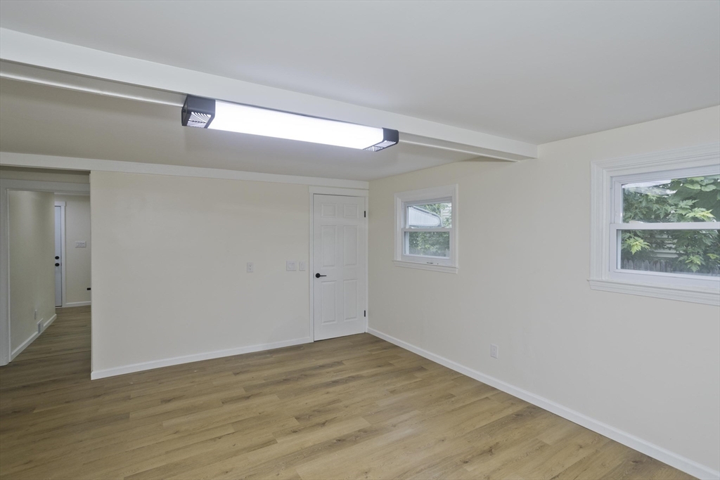 102 San Miguel Street Springfield, MA 01104 - Photo 15 of 37