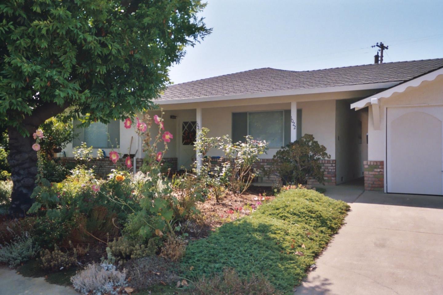 1020 Williams Way Mountain View, CA 94040 - Photo 3 of 7