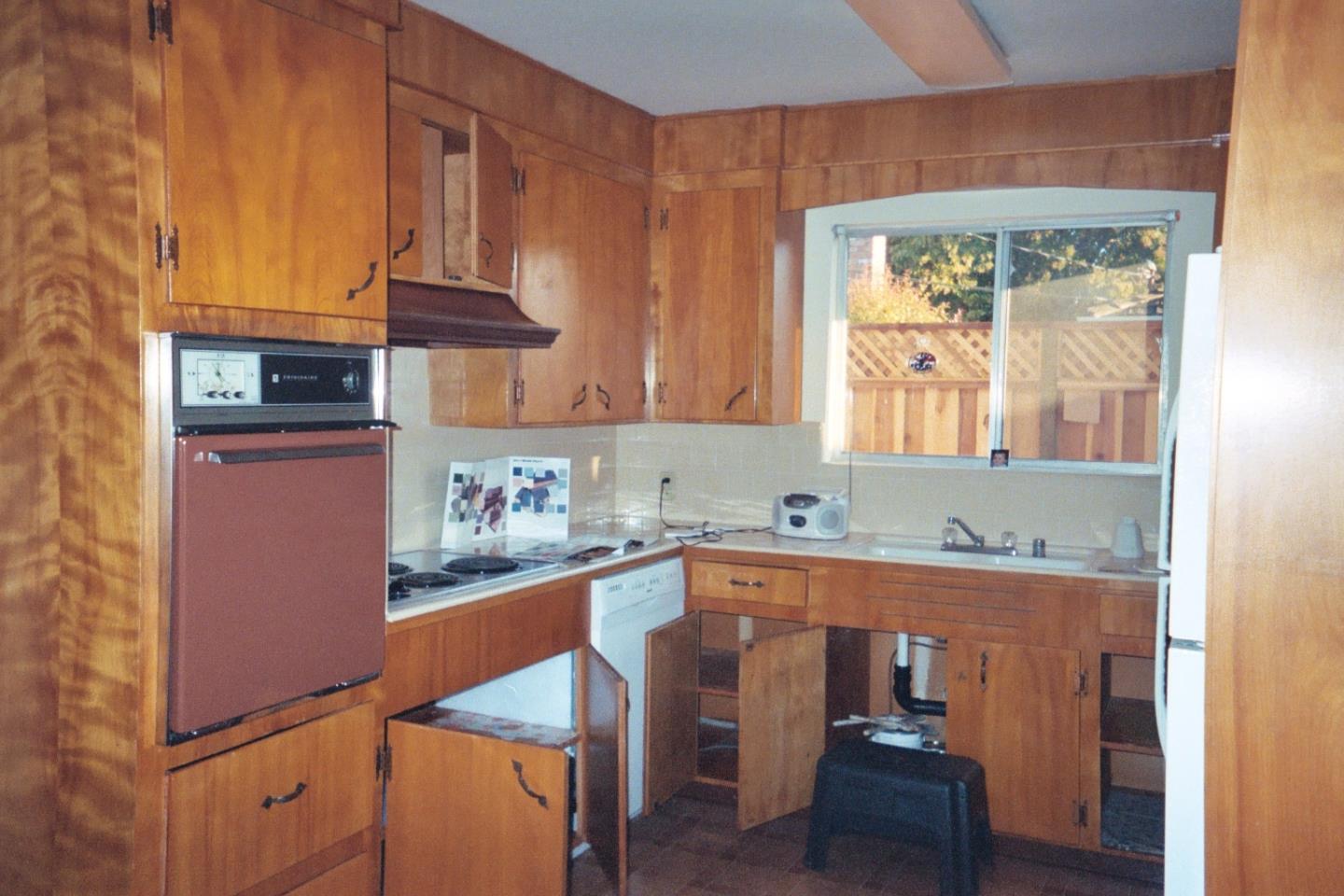 1020 Williams Way Mountain View, CA 94040 - Photo 4 of 7