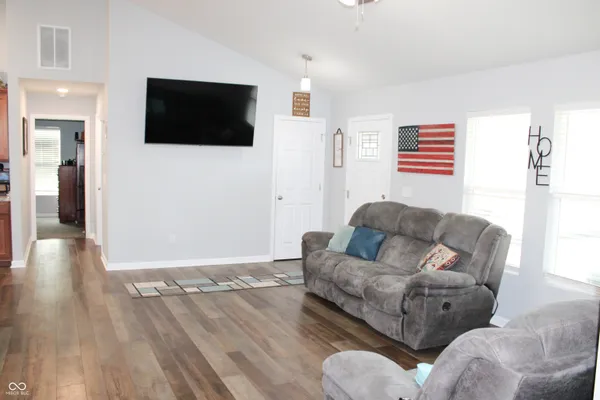 $299,900 | 231 High Street, North Vernon, IN 47265