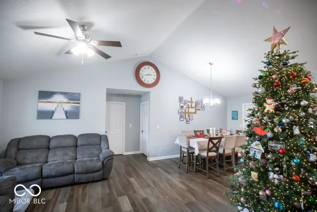 $314,900 | 231 High Street, North Vernon, IN 47265