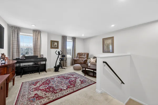 $499,900 | 2110 Silver Leaf Drive, Island Lake, IL 60042