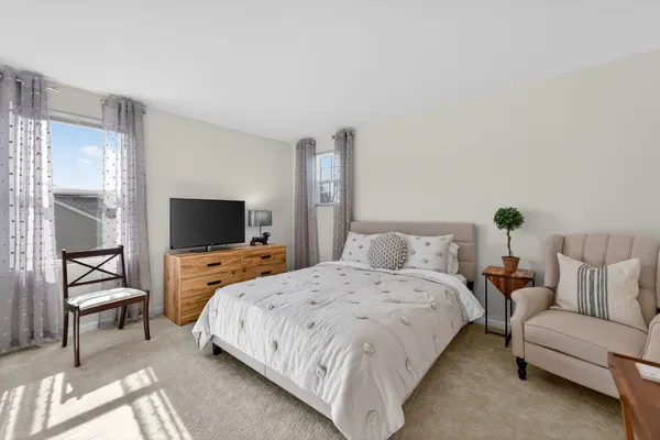 $499,900 | 2110 Silver Leaf Drive, Island Lake, IL 60042