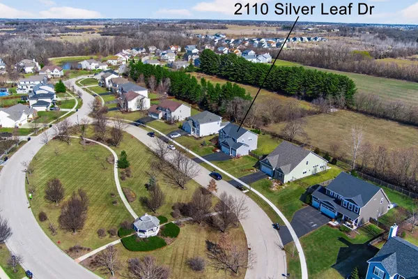 $499,900 | 2110 Silver Leaf Drive, Island Lake, IL 60042