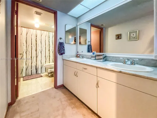 $4,300 | 9341 Collins Avenue, Unit 1204, Surfside, FL 33154