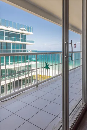 $4,300 | 9341 Collins Avenue, Unit 1204, Surfside, FL 33154