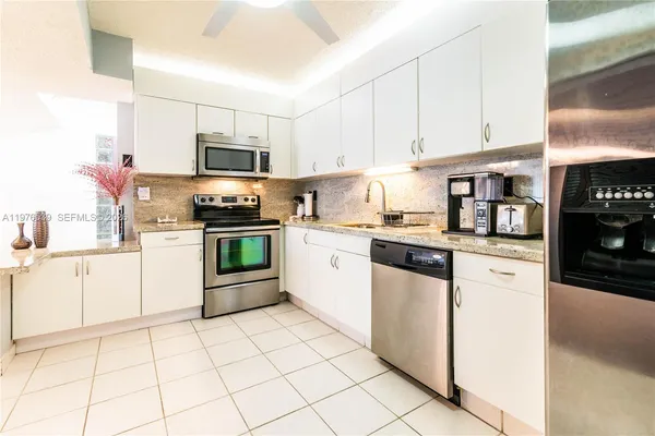 $4,300 | 9341 Collins Avenue, Unit 1204, Surfside, FL 33154