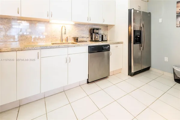 $4,300 | 9341 Collins Avenue, Unit 1204, Surfside, FL 33154