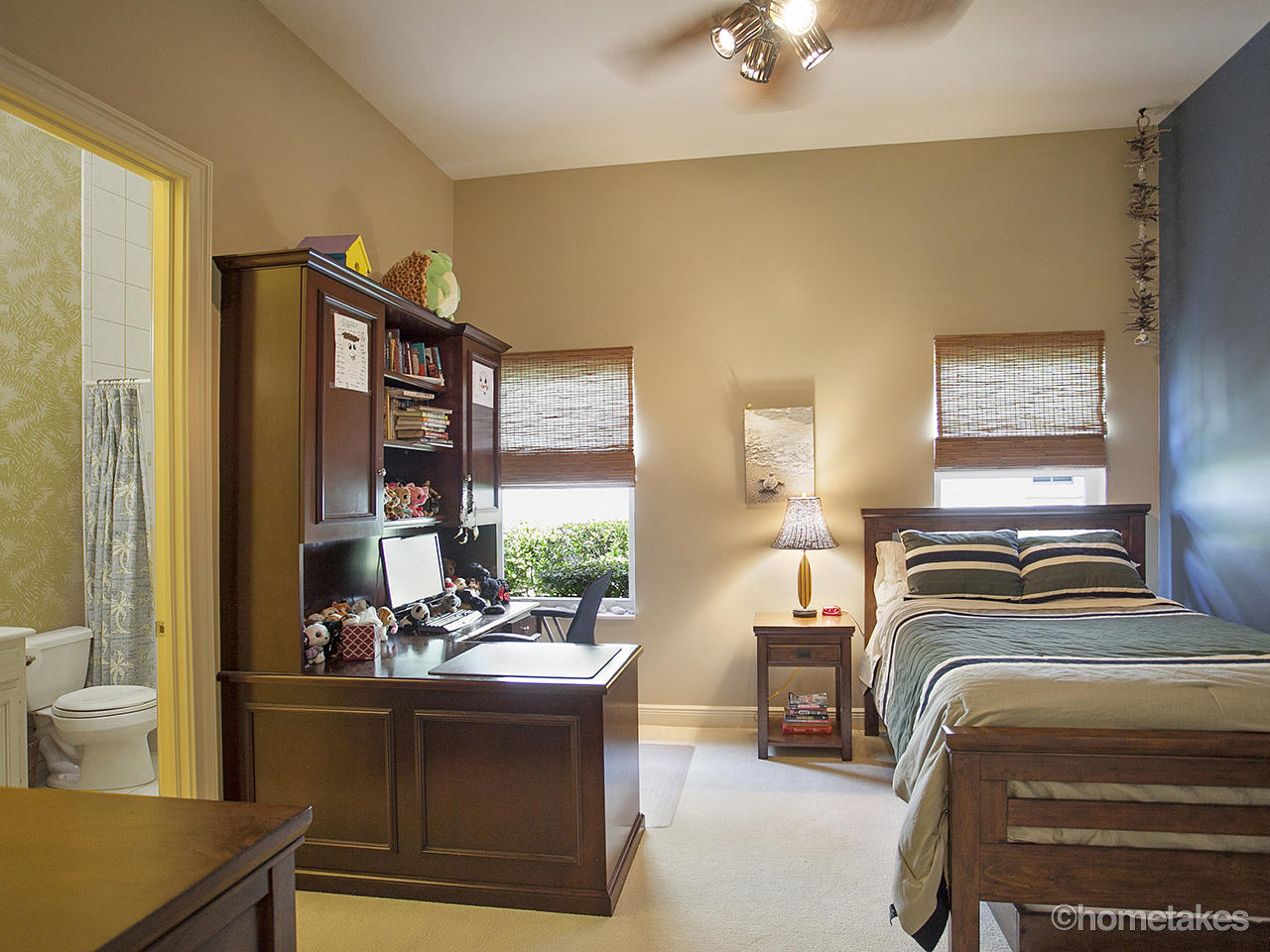 116 Santander Drive Jupiter, FL 33458 - Photo 25 of 40 Bedroom 3