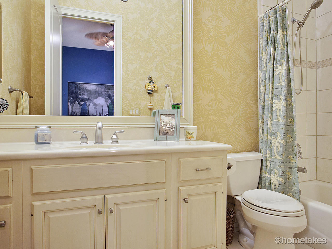 116 Santander Drive Jupiter, FL 33458 - Photo 26 of 40 Full Bath in Bedroom 3