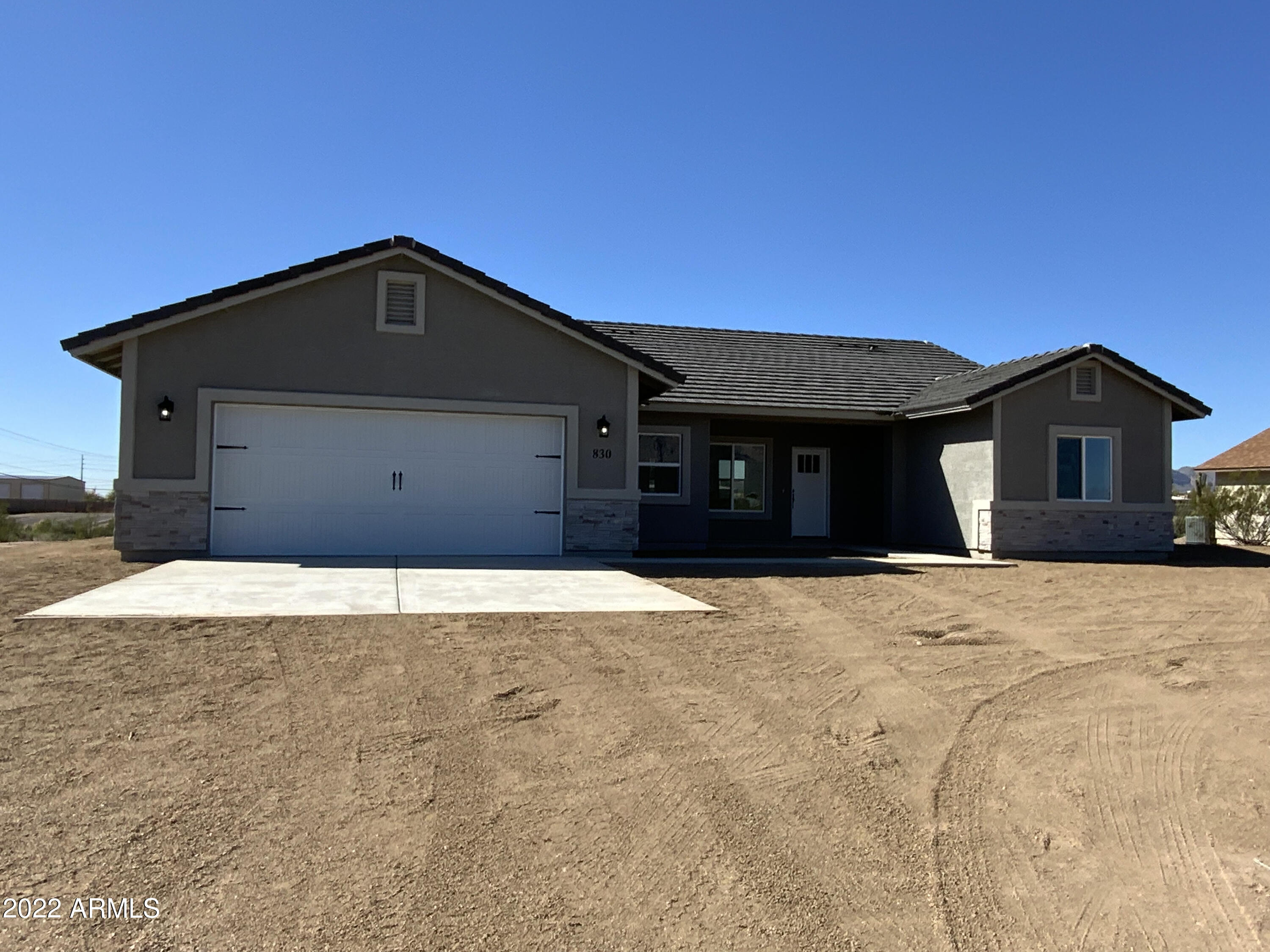 830 North Wickiup Road Apache Junction, AZ 85119 - Photo 1 of 14 8E242826-E3F7-4CD8-896B-4DAF8AFBF346