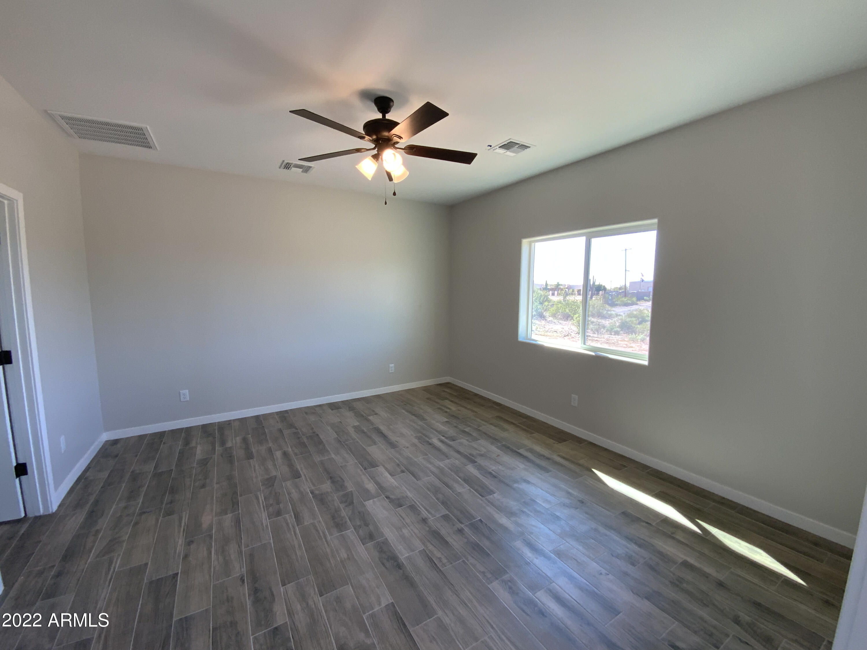 830 North Wickiup Road Apache Junction, AZ 85119 - Photo 7 of 14 0E1AF6BE-44F4-44E2-ACE2-43D6026257F7