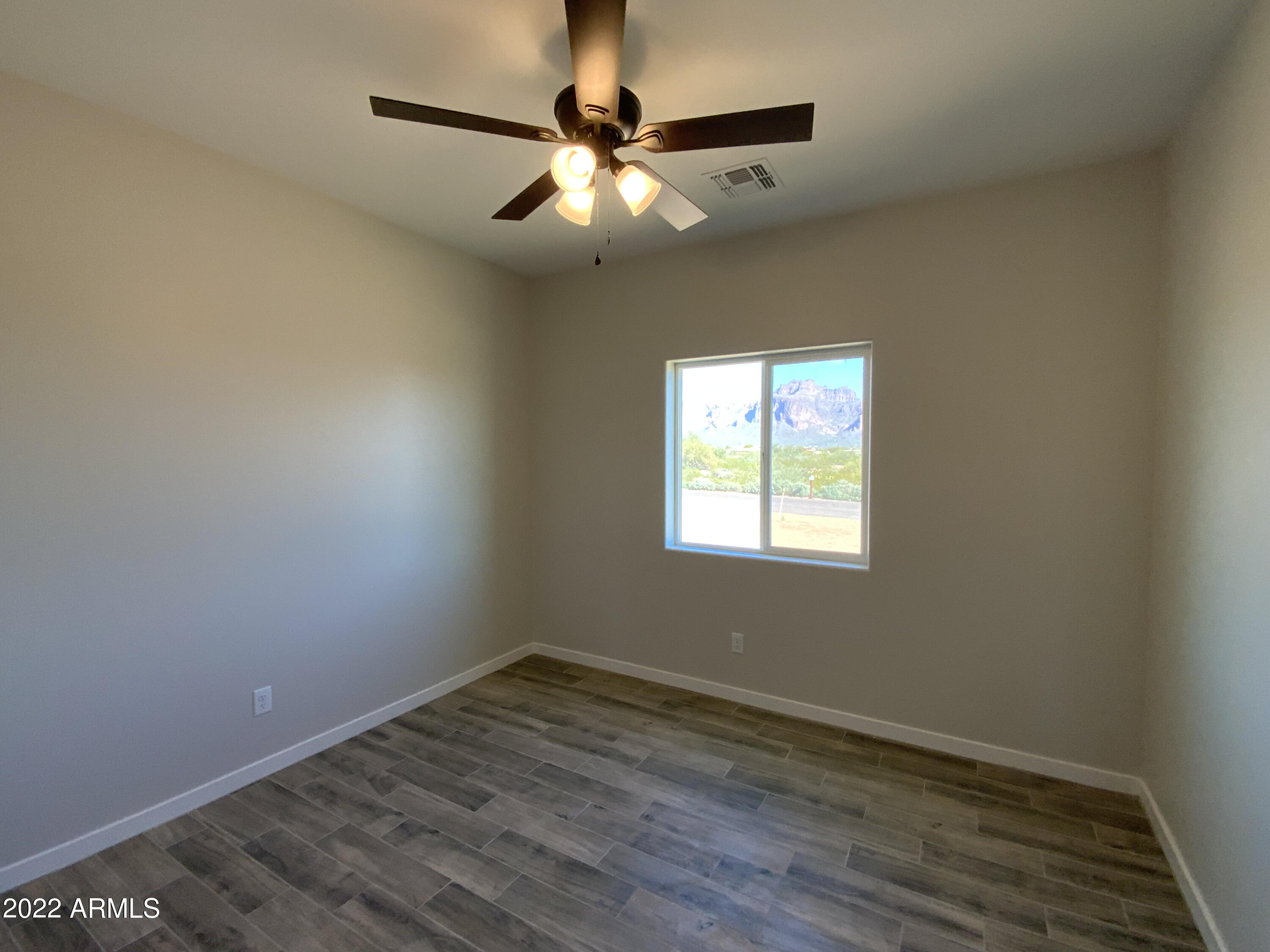 830 North Wickiup Road Apache Junction, AZ 85119 - Photo 10 of 14 E0BC27E8-ABAD-4D89-937D-F60265ECEB47