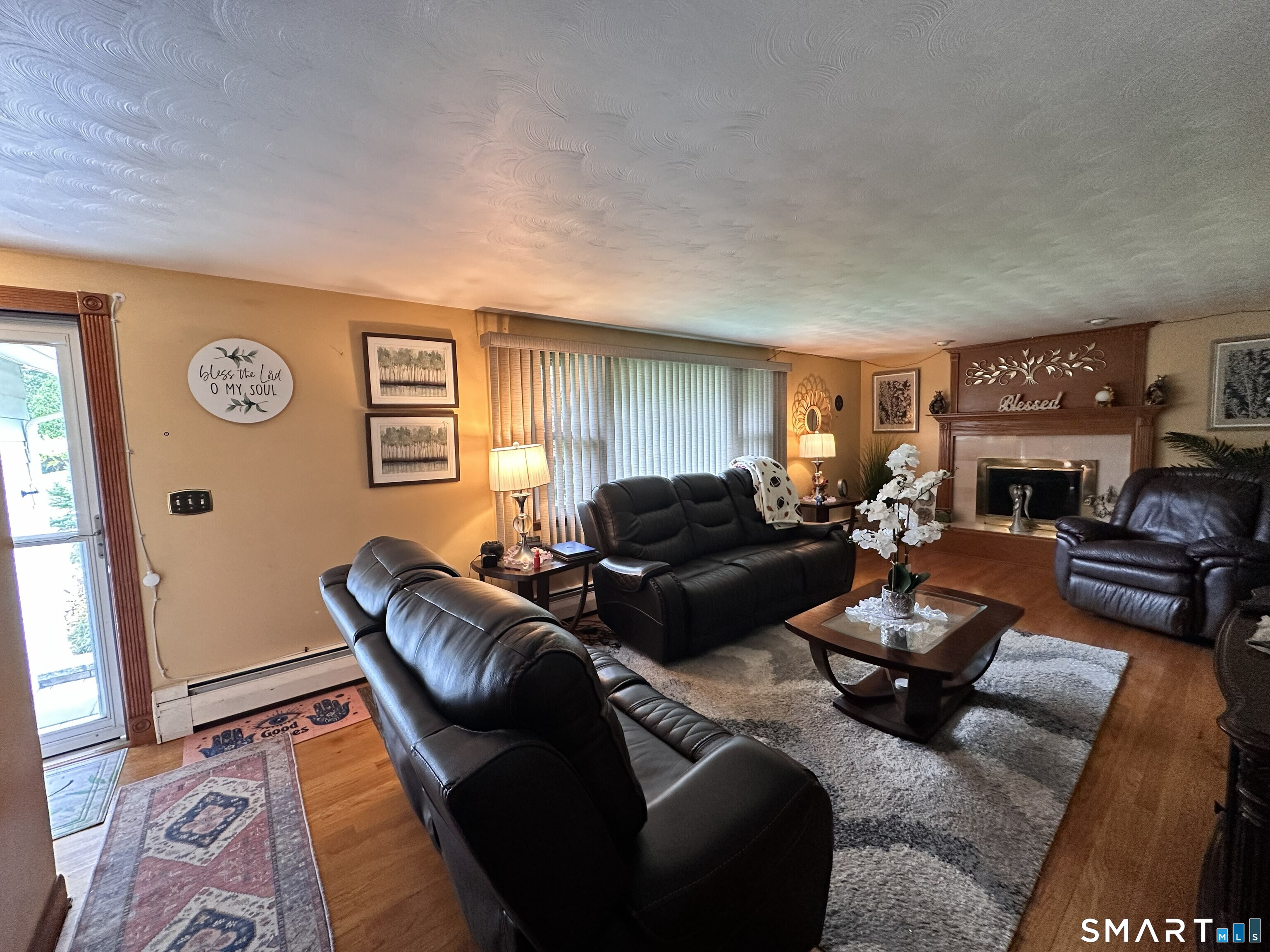 48 Ferguson Road Manchester, CT 06040 - Photo 3 of 25 Gallery Image 3