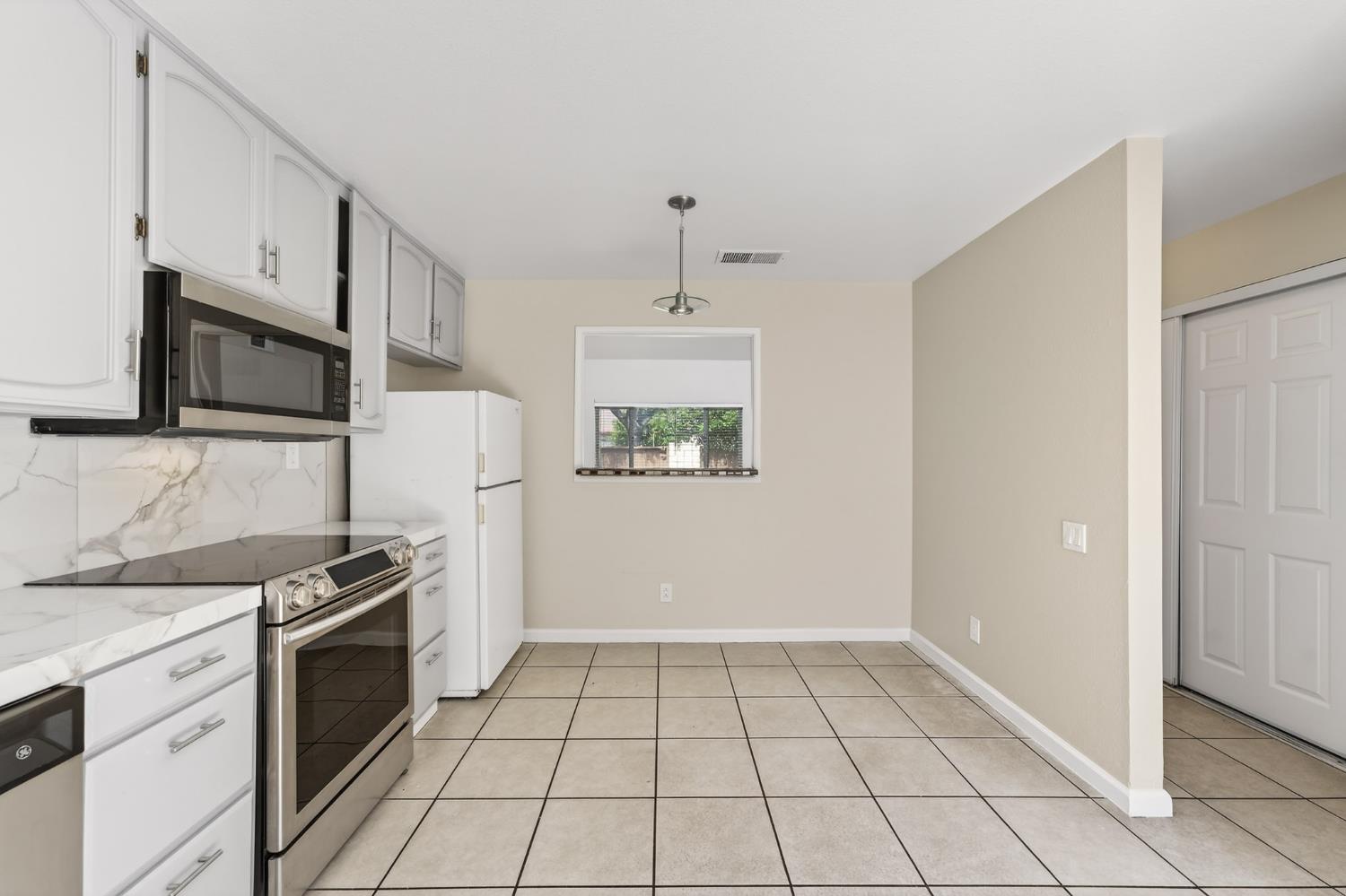 2104 Sharon Way Modesto, CA 95350 - Photo 12 of 28