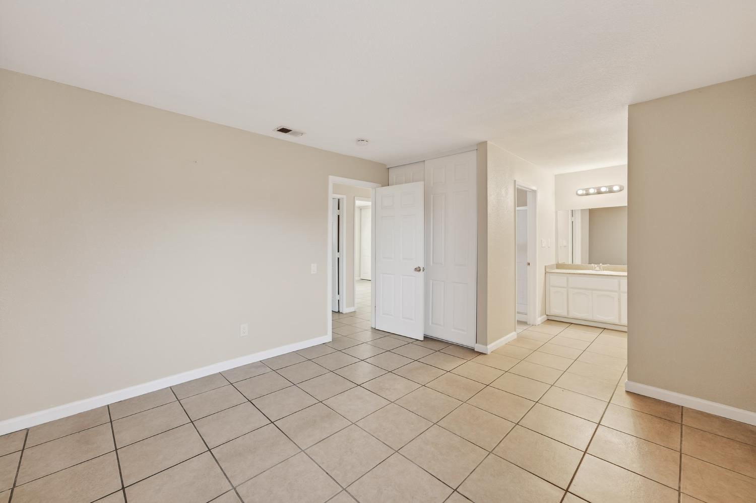 2104 Sharon Way Modesto, CA 95350 - Photo 15 of 28