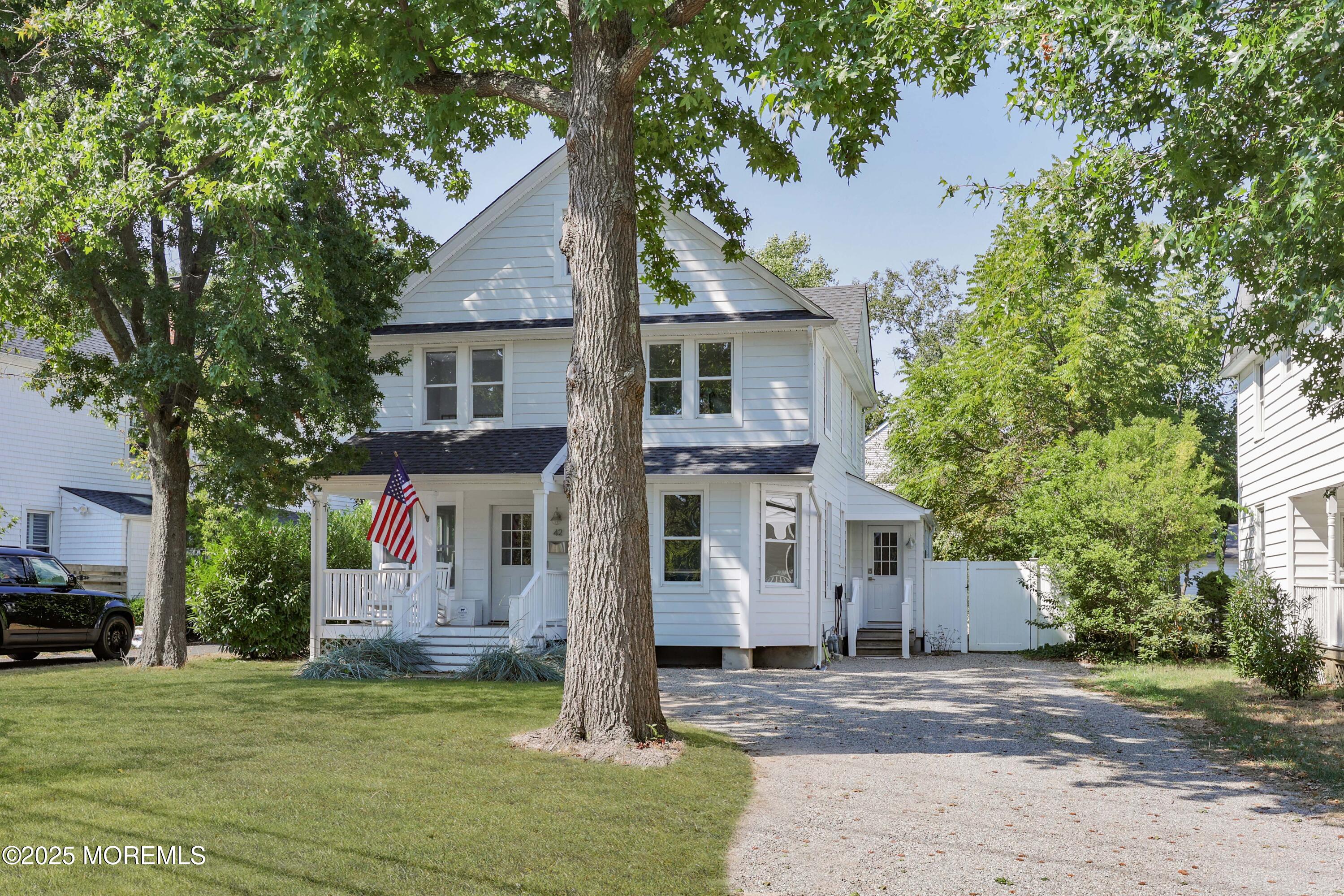 42 Ridge Road Rumson, NJ 07760 - Photo 2 of 34 Long Driveway