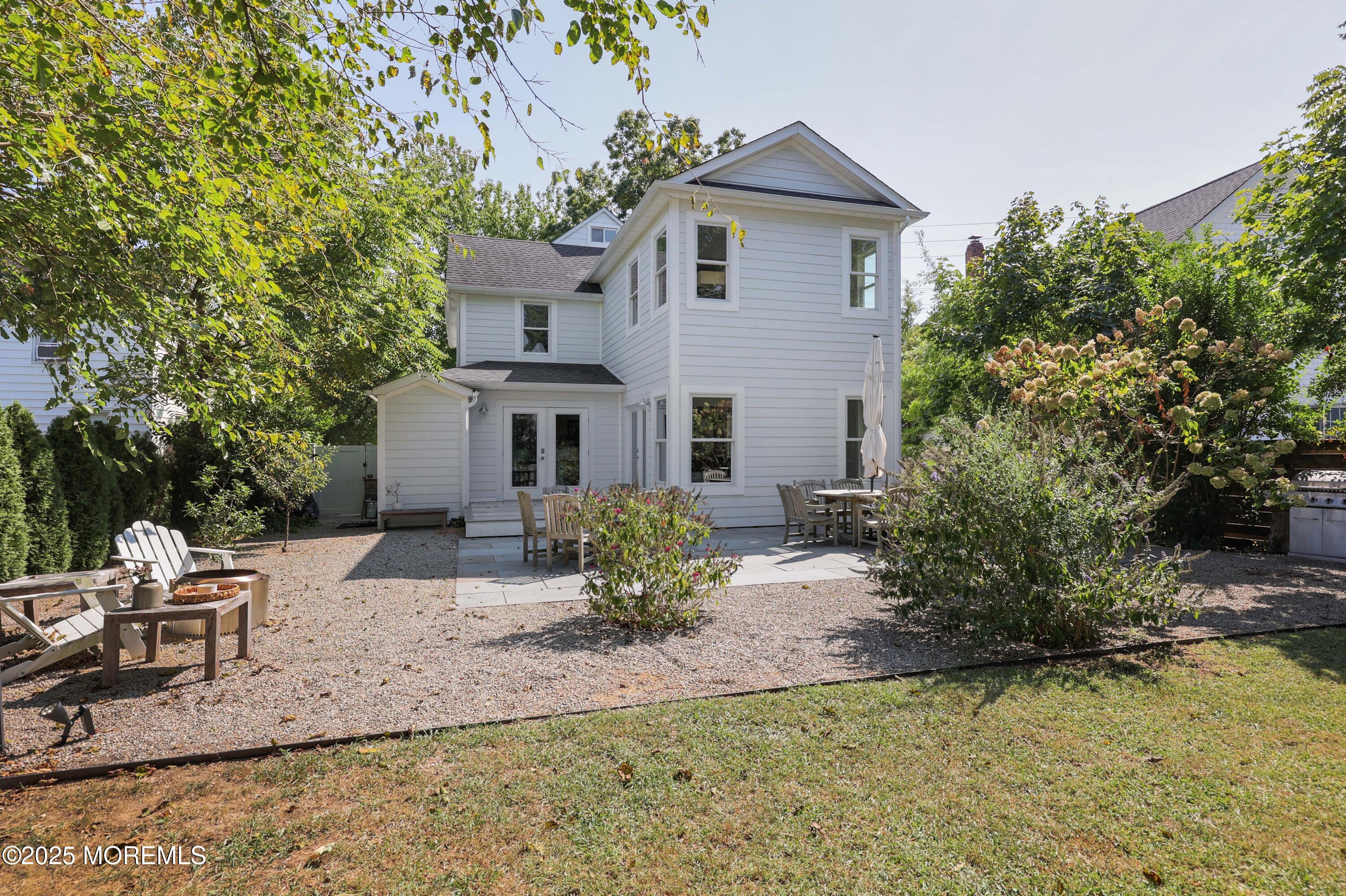 42 Ridge Road Rumson, NJ 07760 - Photo 21 of 34 Private Yard
