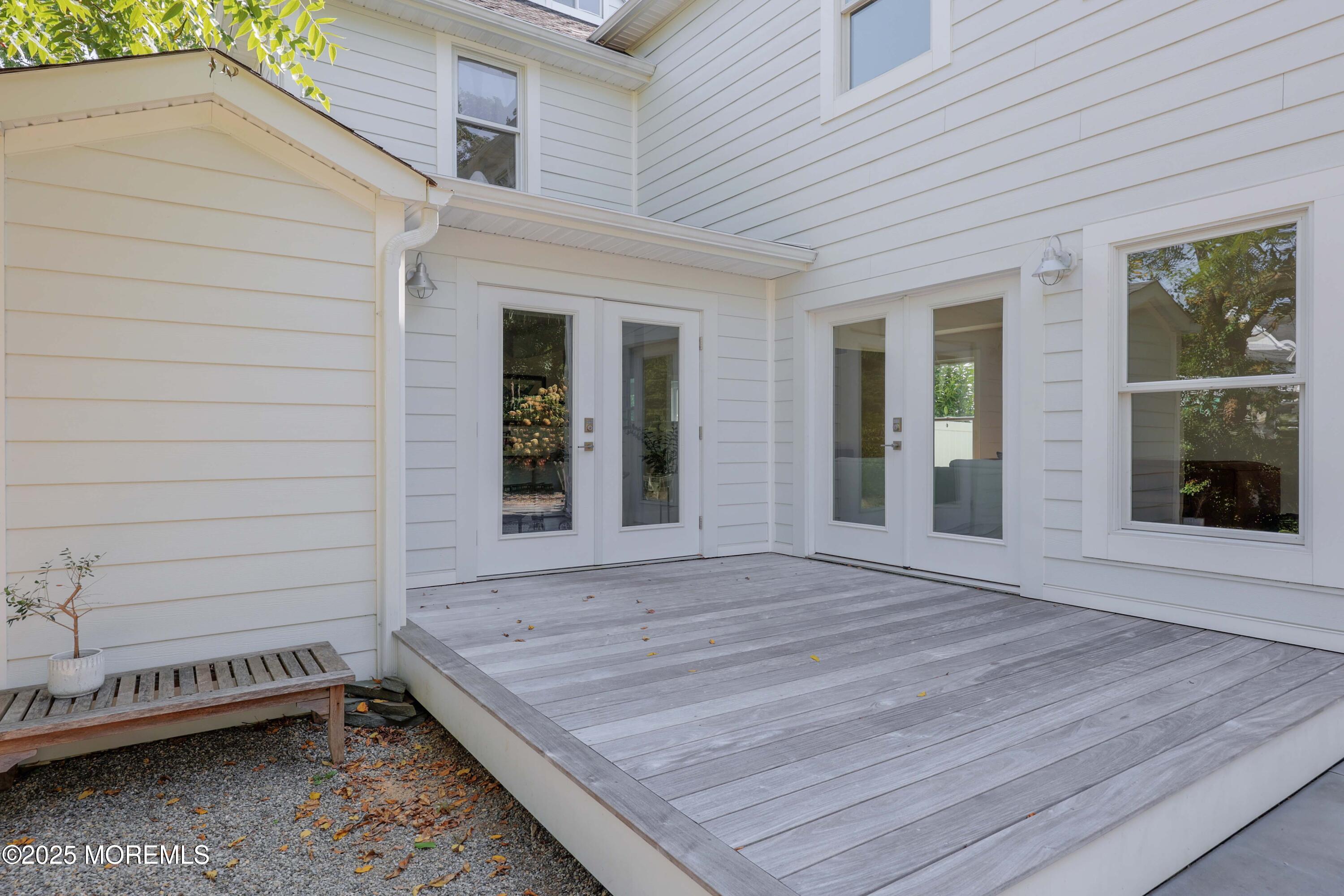 42 Ridge Road Rumson, NJ 07760 - Photo 23 of 34 IPE decking