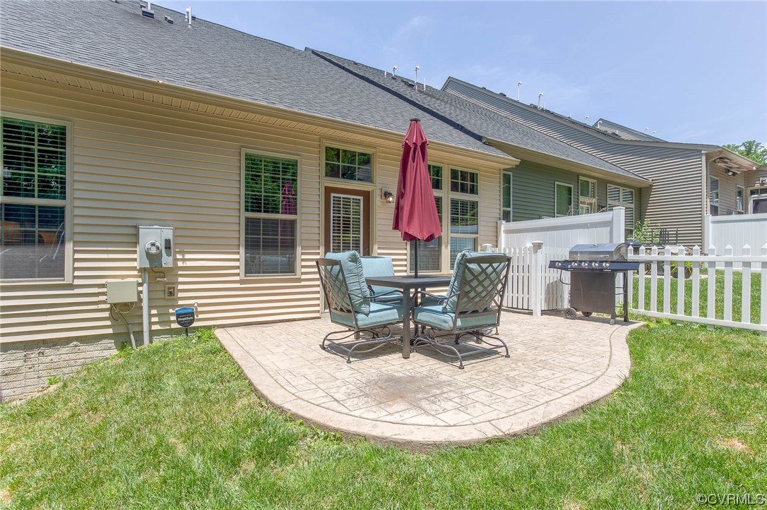 5841 Riverside Trail Richmond, VA 23225 - Photo 27 of 28 a view of a house with backyard