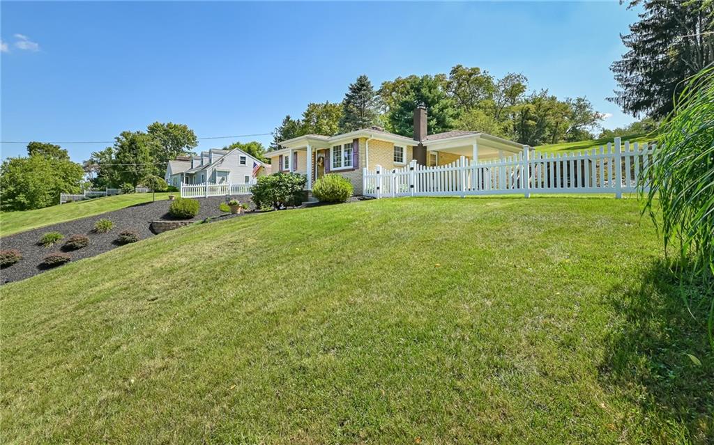 217 Ewings Mill Road Coraopolis, PA 15108 - Photo 2 of 25 Gallery Image 2