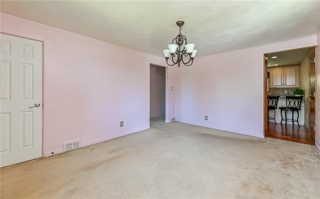 217 Ewings Mill Road Coraopolis, PA 15108 - Photo 9 of 25 Gallery Image 9
