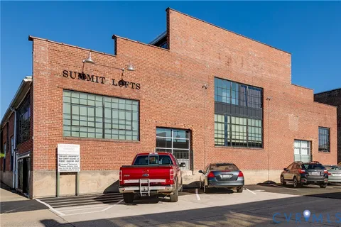 $399,000 | 1701 Summit Avenue, Unit U14, Richmond, VA 23230