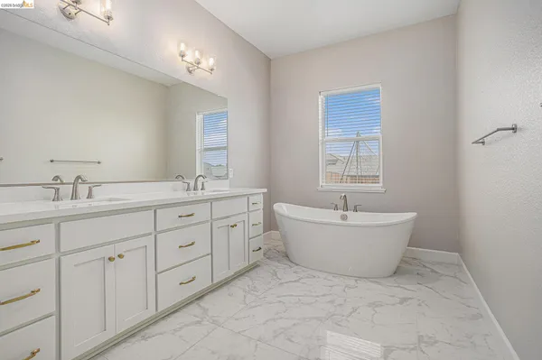 $1,199,000 | 5010 Neroly Road, Oakley, CA 94561