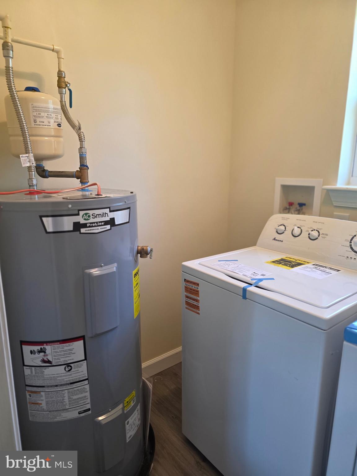 26404 Franklin Road Crisfield, MD 21817 - Photo 14 of 26 Laundry room