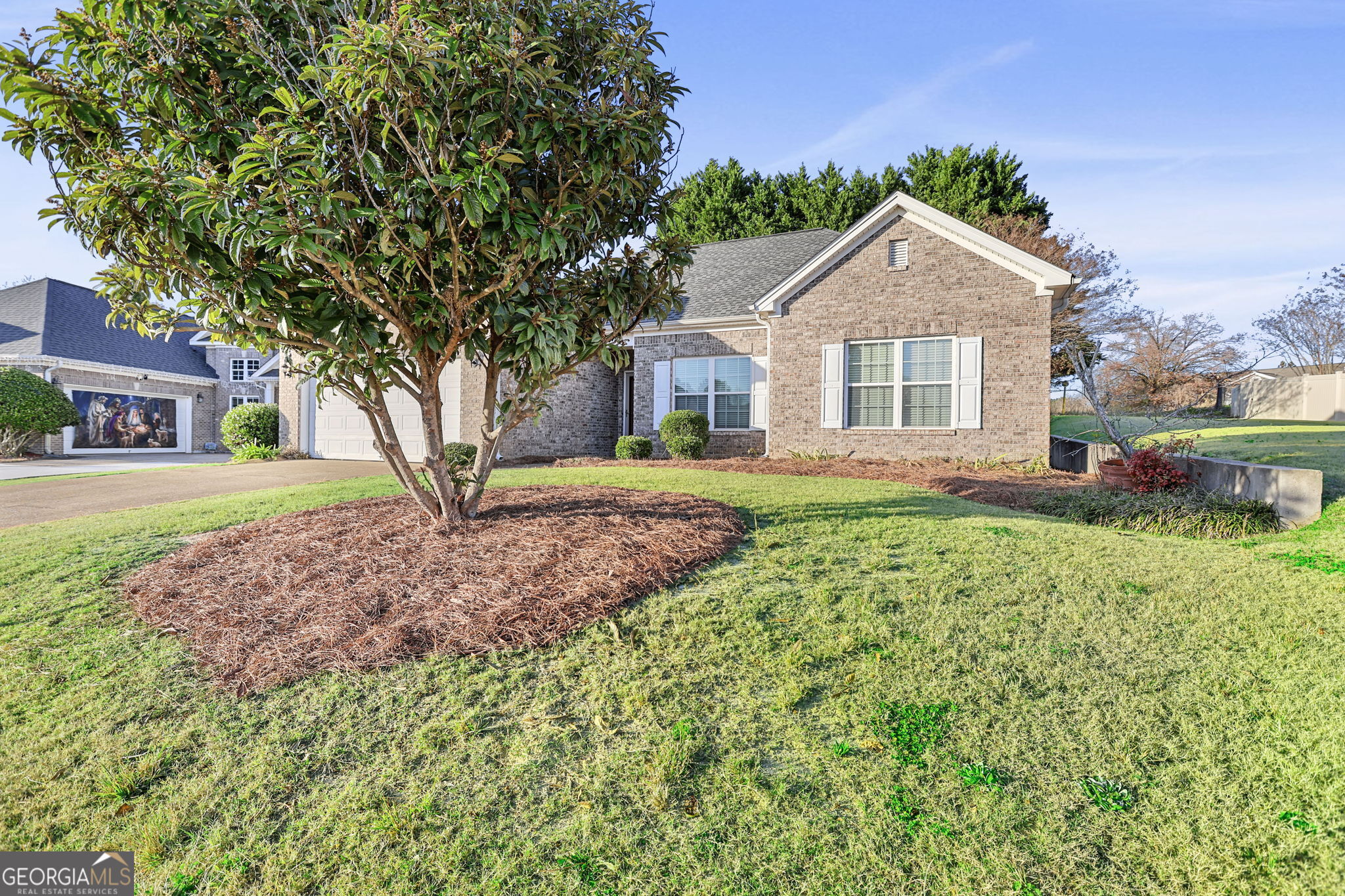 214 Meadow Run Carrollton, GA 30116 - Photo 3 of 32