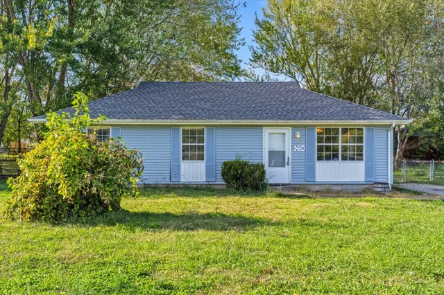 $179,900 | 140 New Gritton Avenue, Oak Grove, KY 42262