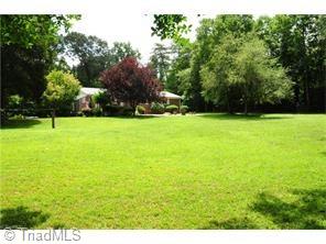 5750 Sweetbriar Road Pfafftown, NC 27040 - Photo 2 of 29 Gallery Image 2