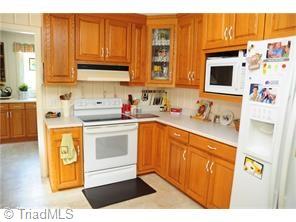 5750 Sweetbriar Road Pfafftown, NC 27040 - Photo 19 of 29 Gallery Image 19