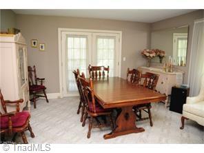 5750 Sweetbriar Road Pfafftown, NC 27040 - Photo 9 of 29 Gallery Image 9