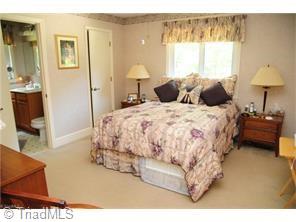 5750 Sweetbriar Road Pfafftown, NC 27040 - Photo 10 of 29 Gallery Image 10