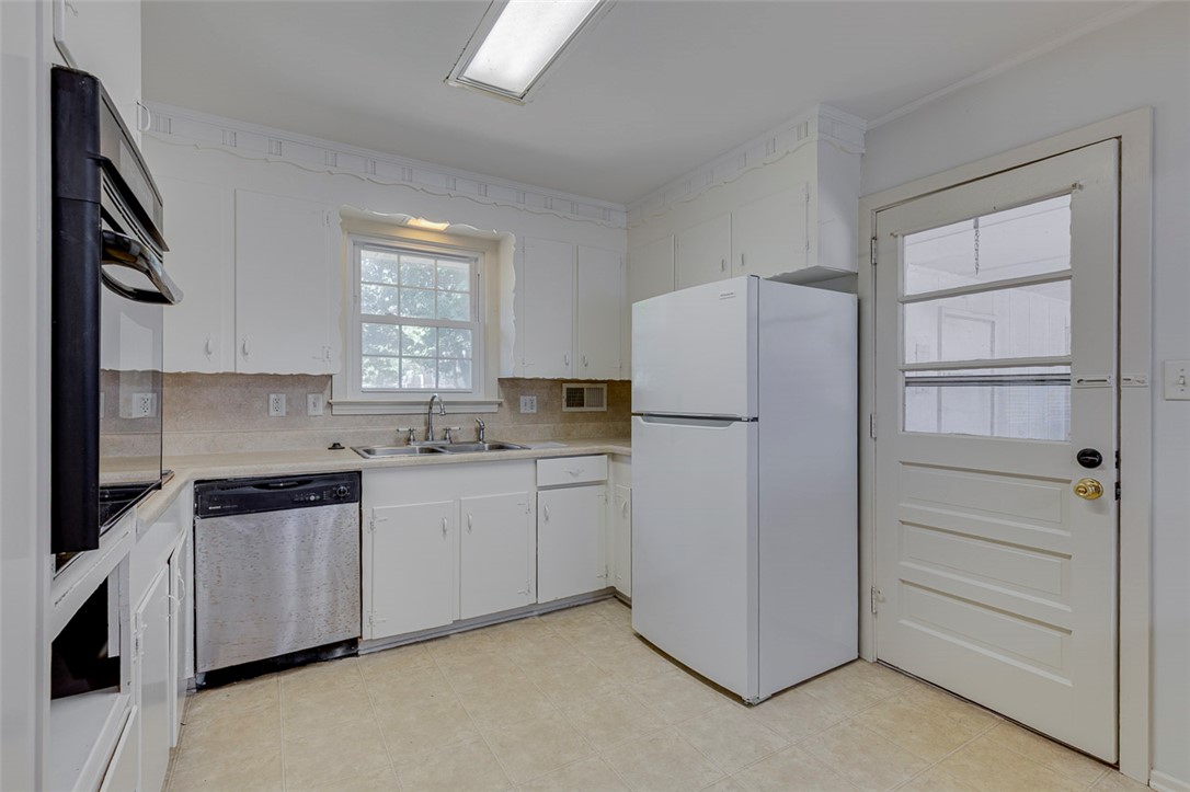 2003 College Avenue Anderson, SC 29621 - Photo 11 of 38