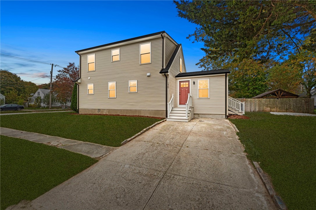 170 Holmes Road Warwick, RI 02888 - Photo 3 of 47