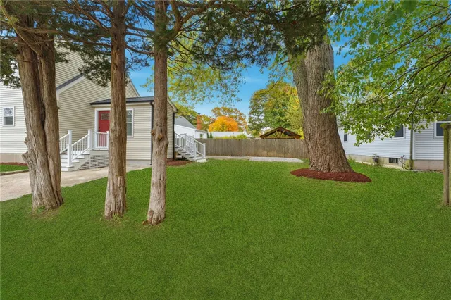 $464,900 | 170 Holmes Road, Warwick, RI 02888