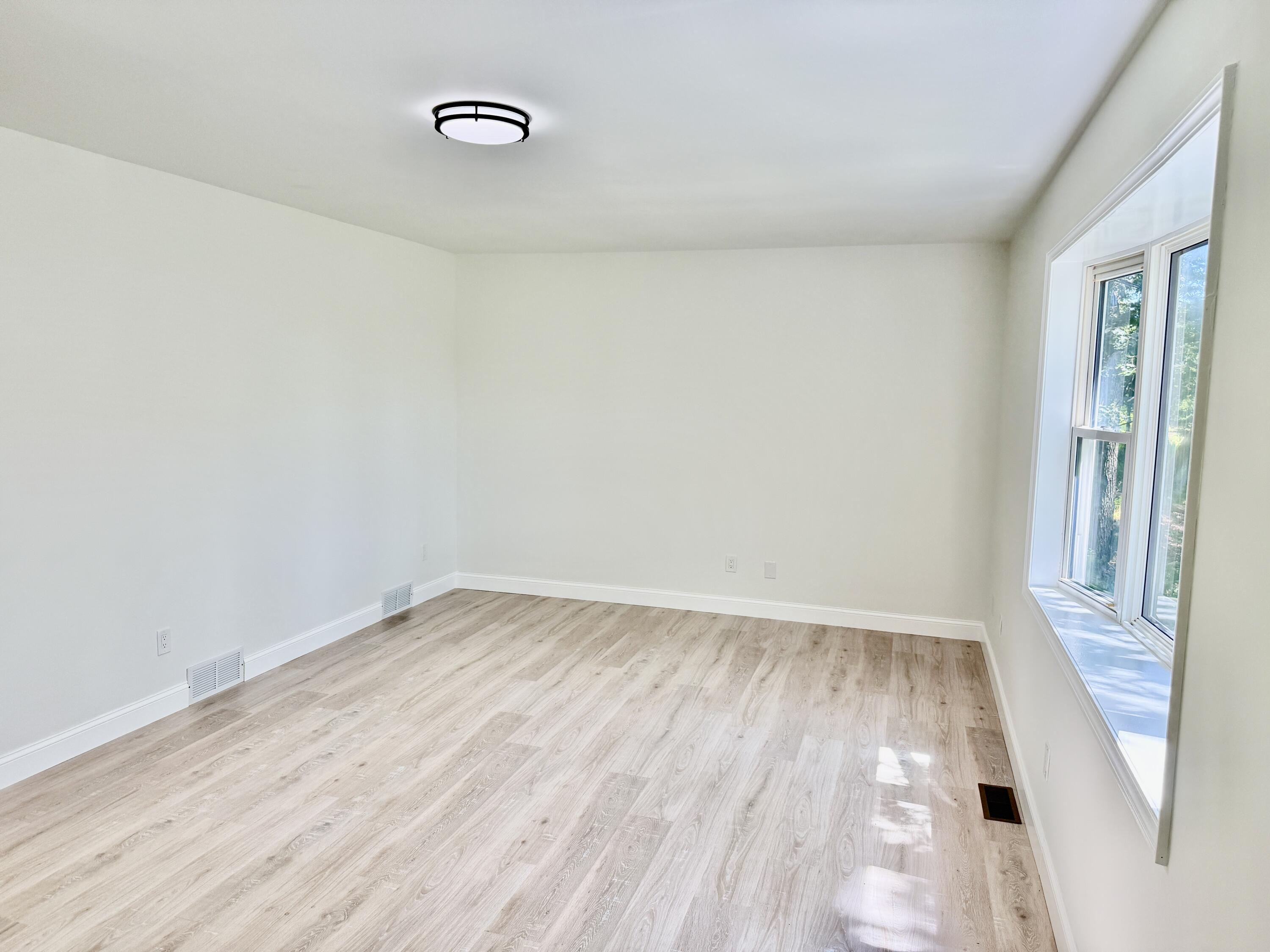 459 Pocono Boulevard Bushkill, PA 18324 - Photo 12 of 62 IMG_7802