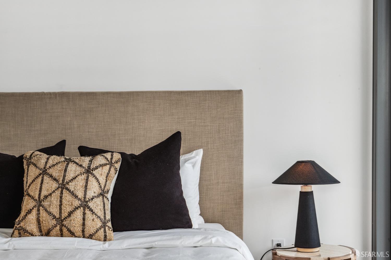 280 Spear Street, Unit 34C San Francisco, CA 94105 - Photo 26 of 47 a view of a television