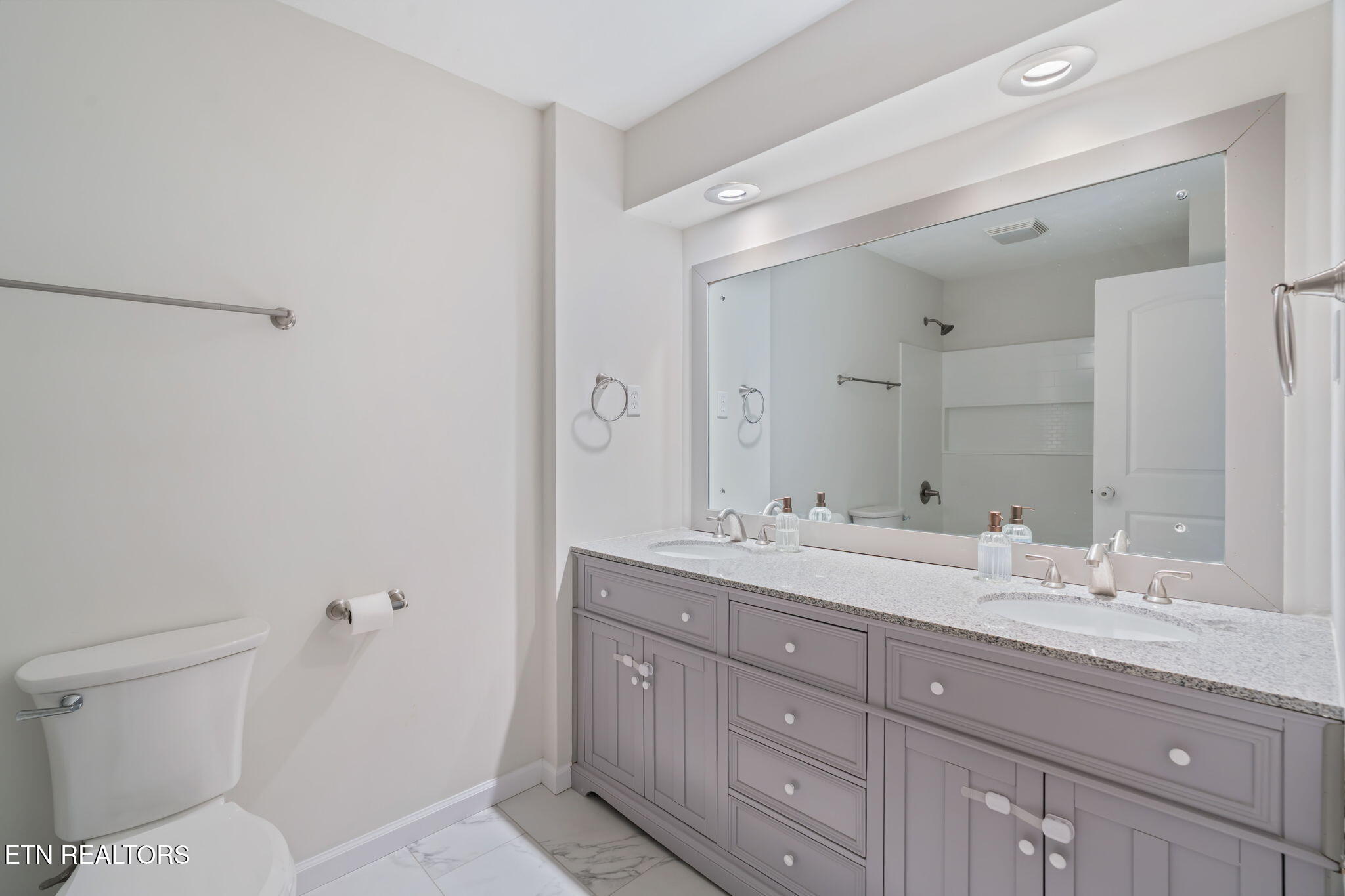 7625 Ogg Road Knoxville, TN 37938 - Photo 20 of 37 20-web-or-mls-7625 Ogg Road-13