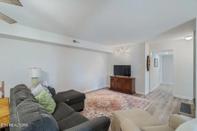 $499,900 | 7625 Ogg Road, Knoxville, TN 37938