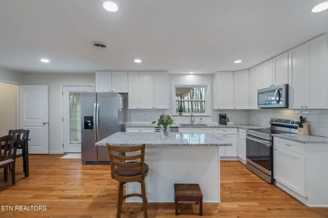 $499,900 | 7625 Ogg Road, Knoxville, TN 37938