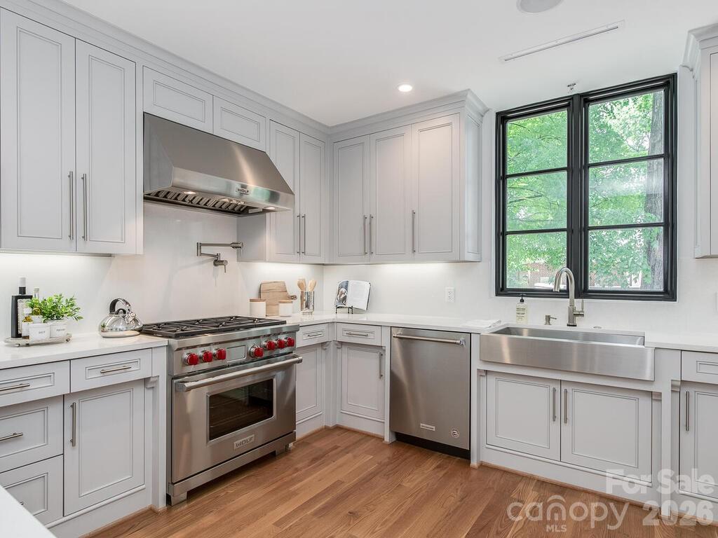 1333 Queens Road, Unit D1 Charlotte, NC 28207 - Photo 9 of 15