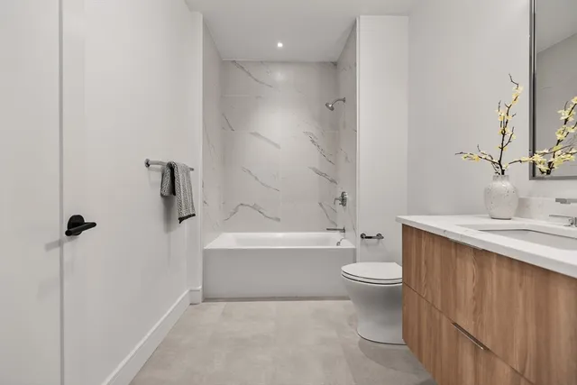 $1,649,000 | 33 A Street, Unit 501, Boston, MA 02127