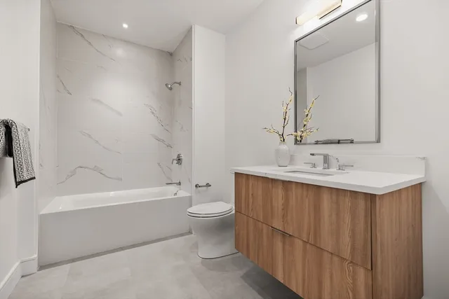 $1,649,000 | 33 A Street, Unit 501, Boston, MA 02127