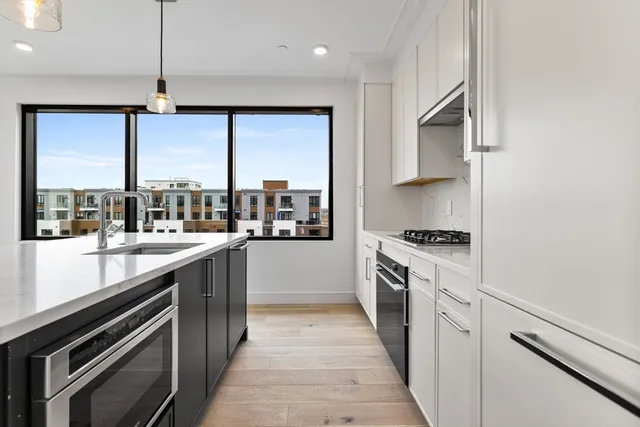 $1,649,000 | 33 A Street, Unit 501, Boston, MA 02127