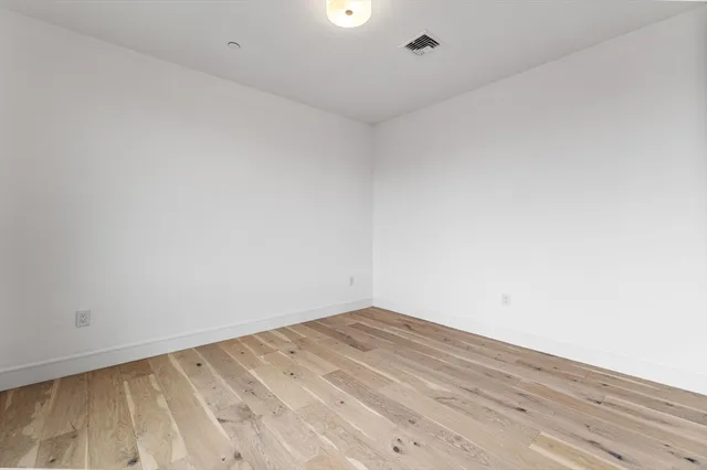 $1,649,000 | 33 A Street, Unit 501, Boston, MA 02127