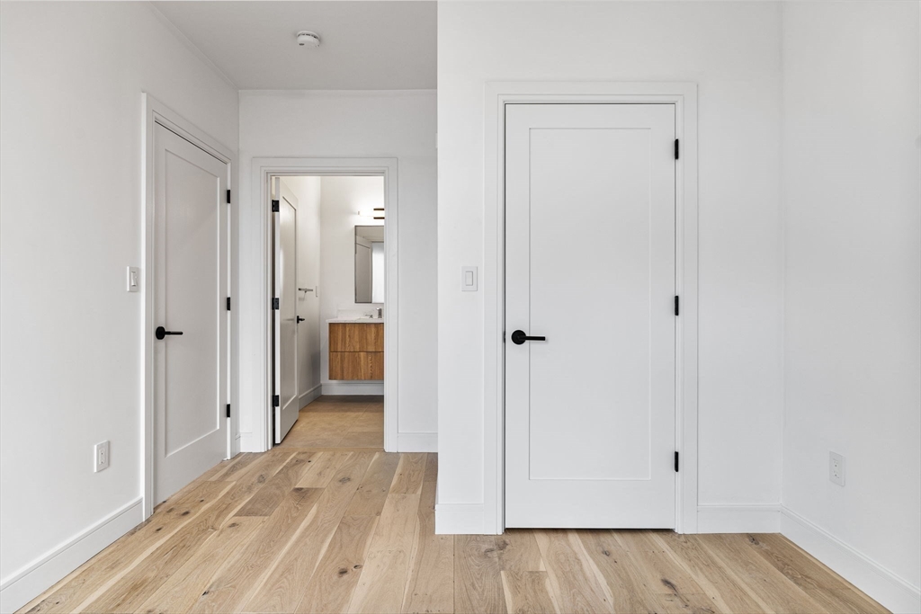 33 A Street, Unit 501 Boston, MA 02127 - Photo 32 of 37