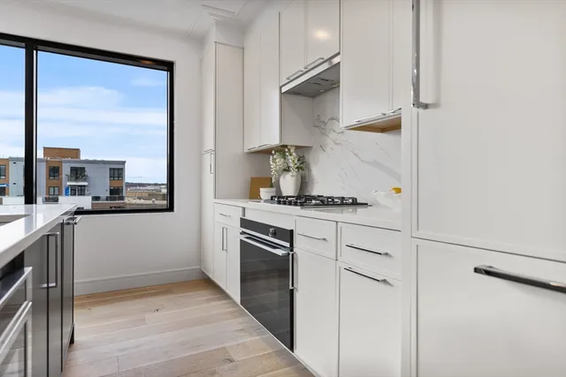 $1,649,000 | 33 A Street, Unit 501, Boston, MA 02127